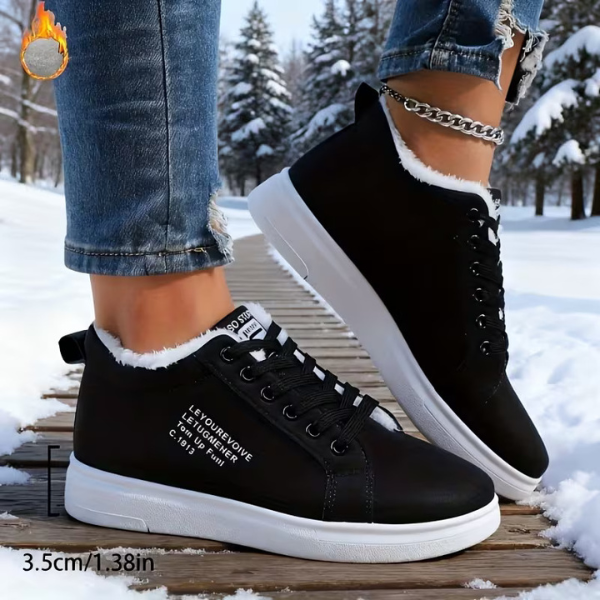 Jynessae | Comfy Sneakers