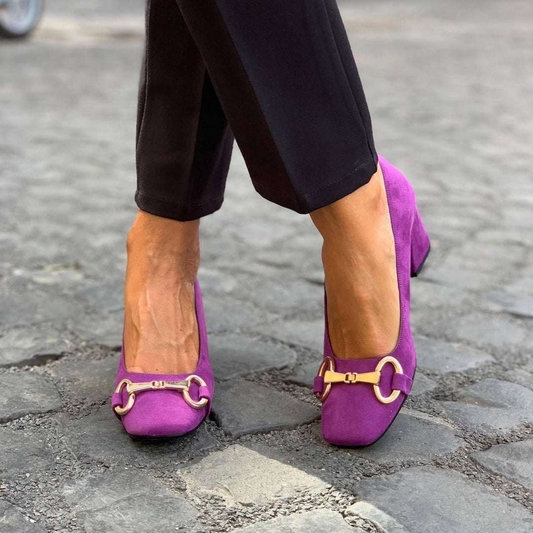 Tyra™ | Gold Accent Pumps