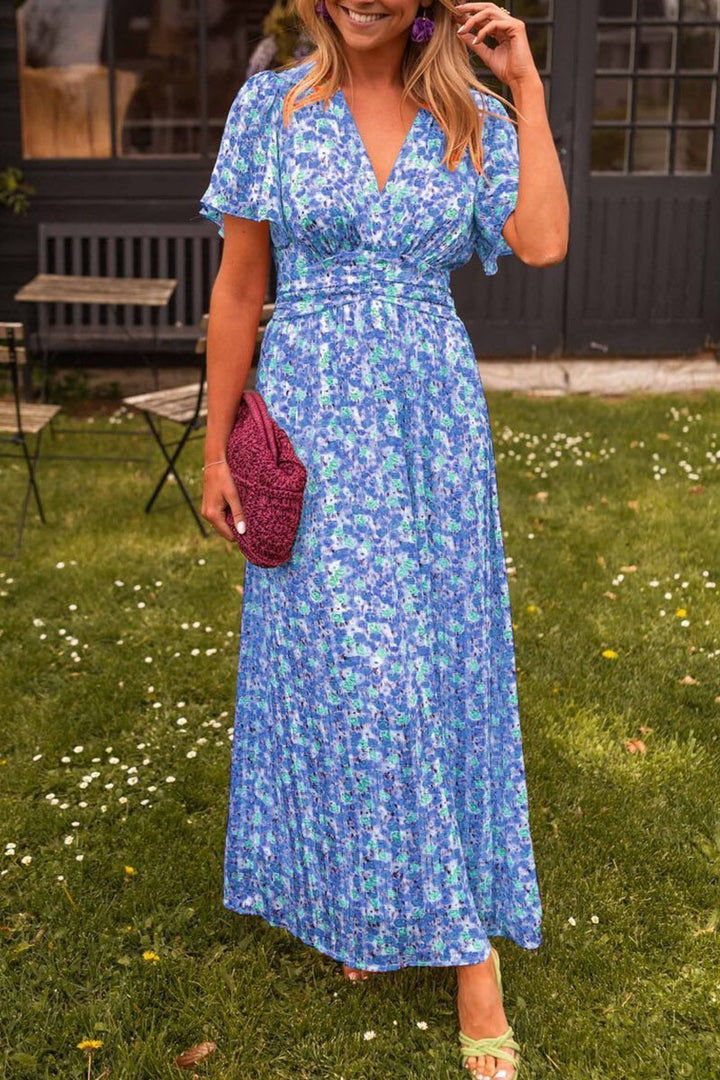 Tracy™ | Classic V-Neck Dress