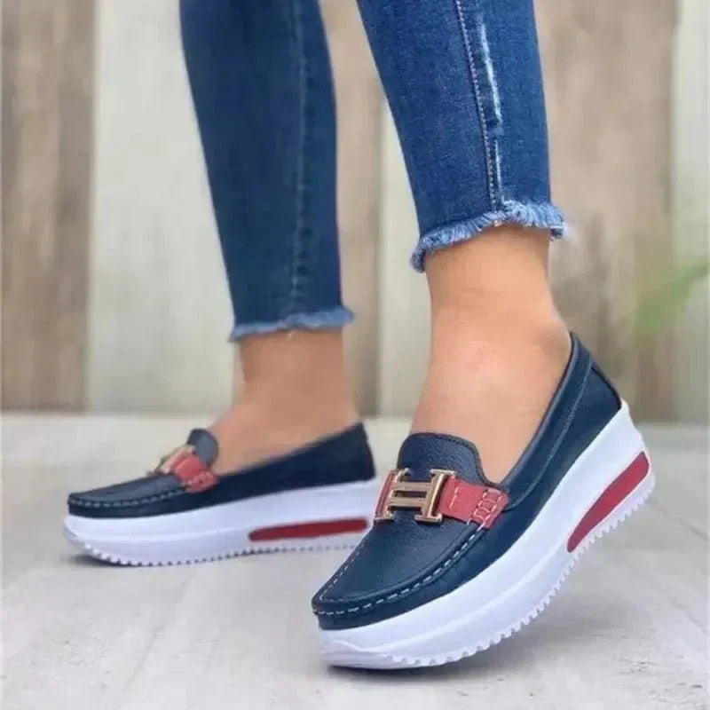 Pat | Sleek Orthopedic Shoes